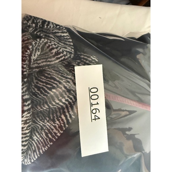 Ali Miles Womens 2X Tunic Top Black White Geometric Cowl Neck Abstract Art - Picture 4 of 4